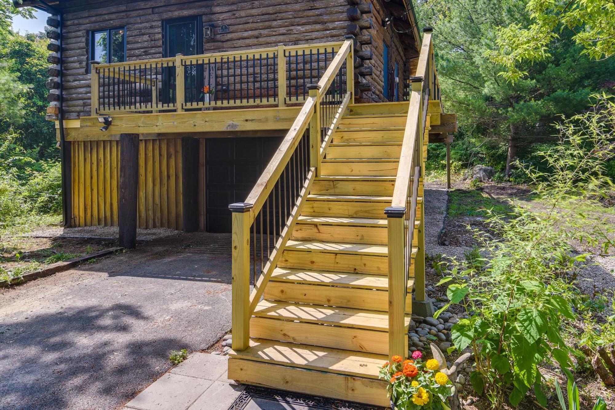 Fairhaven Harbor-Front Gem - Steps From The Water! Villa Exterior photo